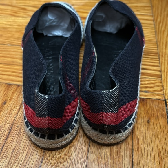 Burberry slides - Picture 3 of 8